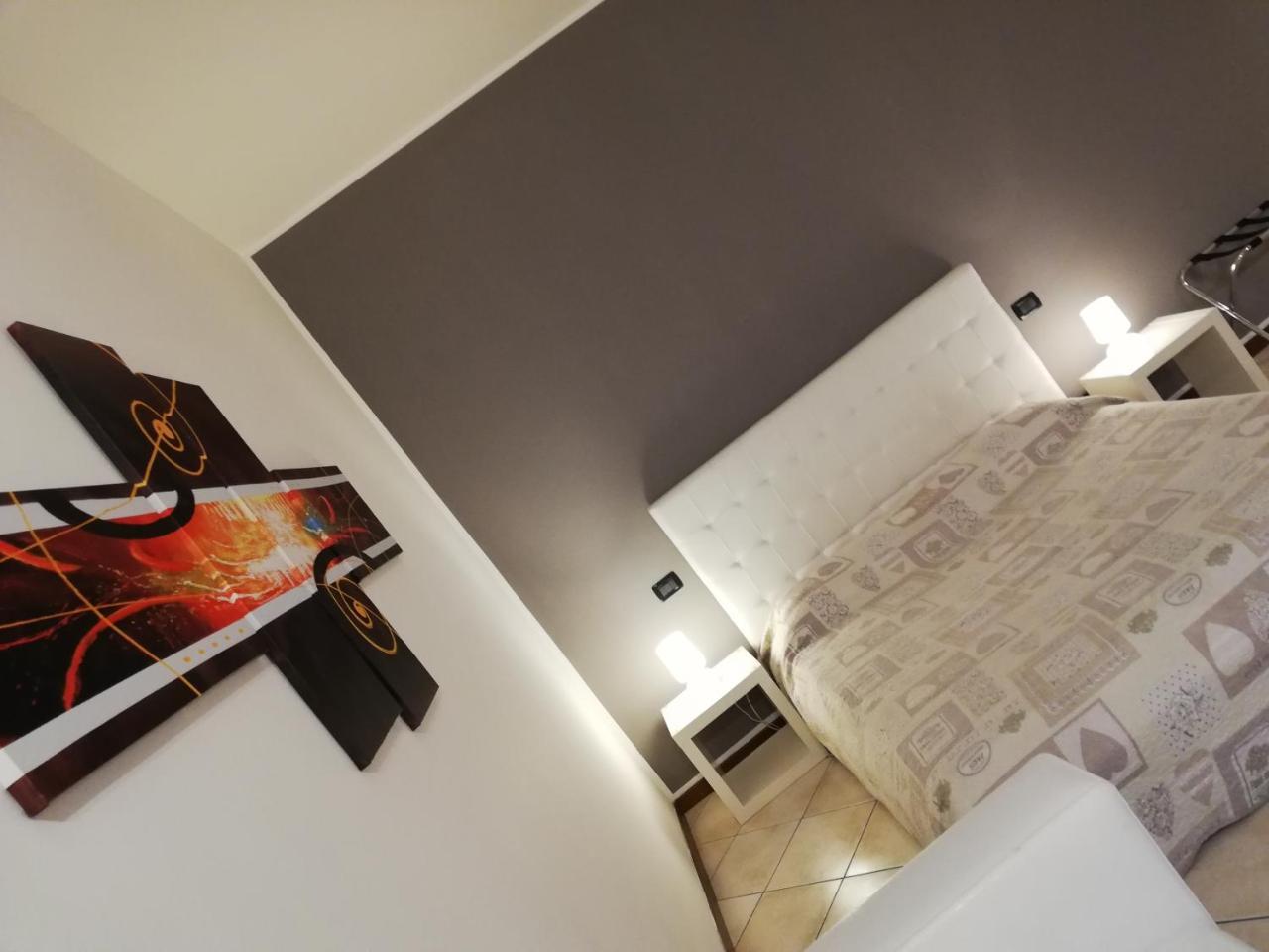 Residenza Ugo Bassi Apartment Bologna Exterior photo